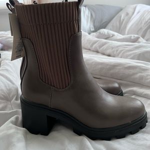 Brown zipper boots